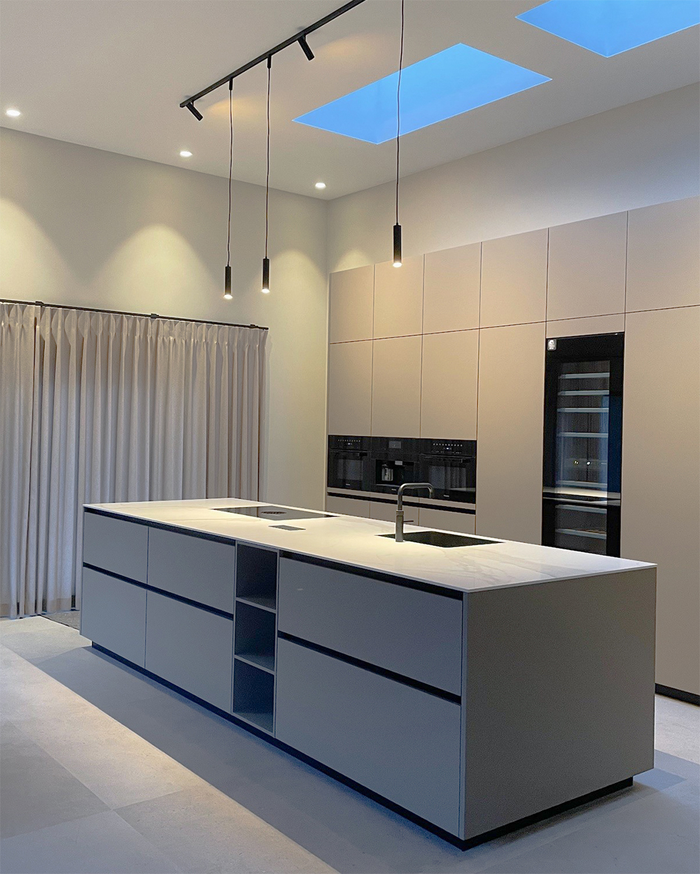 Modern gerenoveerde badkamer