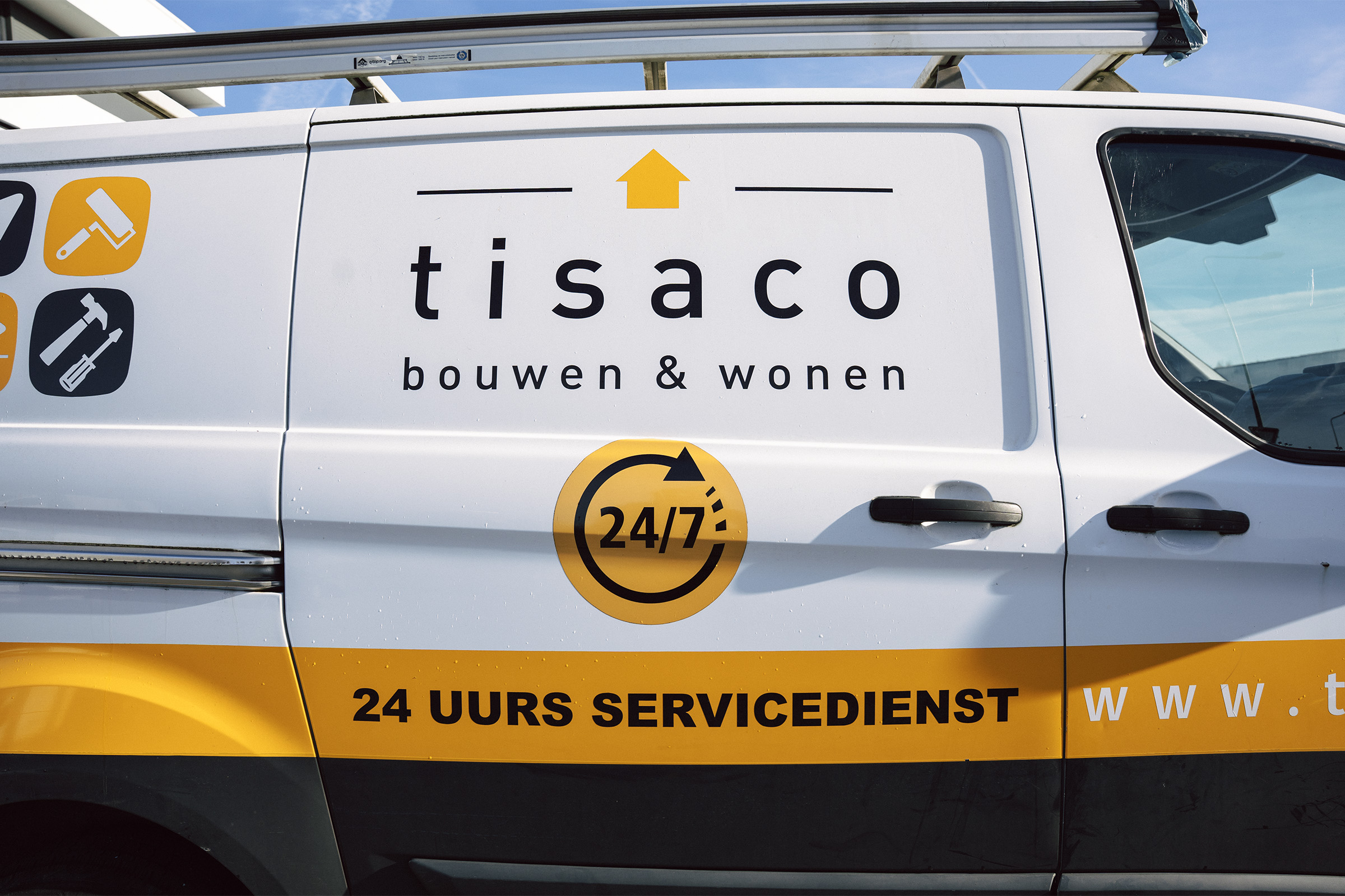 Reparatie aan houten meubels